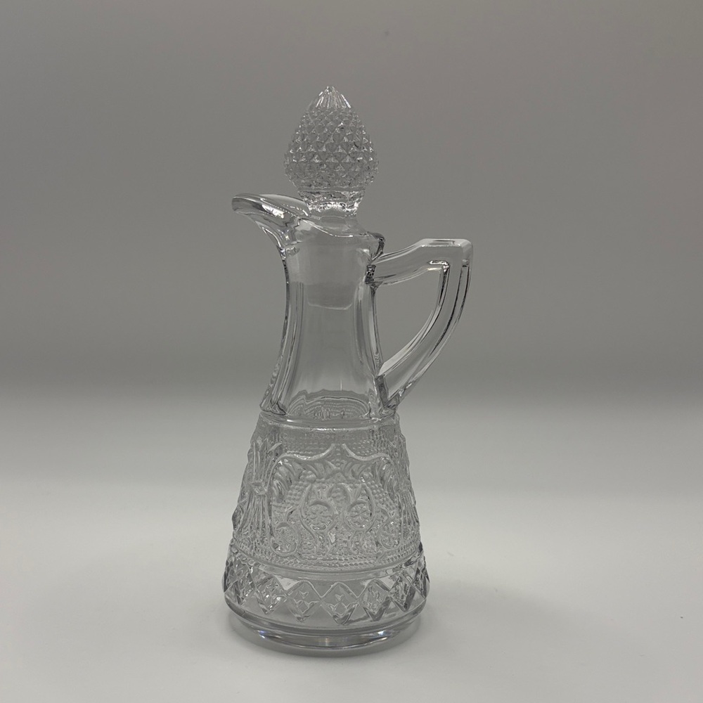 Duncan and Miller Cruet
